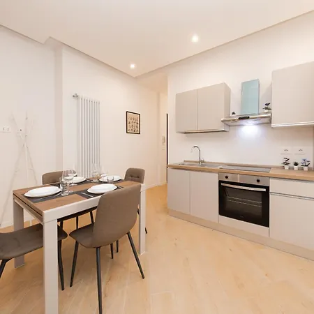 Fioravanti House Near Center, Station, Fiera Apartman