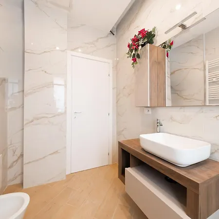 Fioravanti House Near Center, Station, Fiera Appartement *