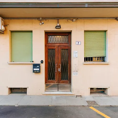 Fioravanti House Near Center, Station, Fiera Appartement *