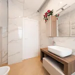 Fioravanti House Near Center, Station, Fiera Apartman *